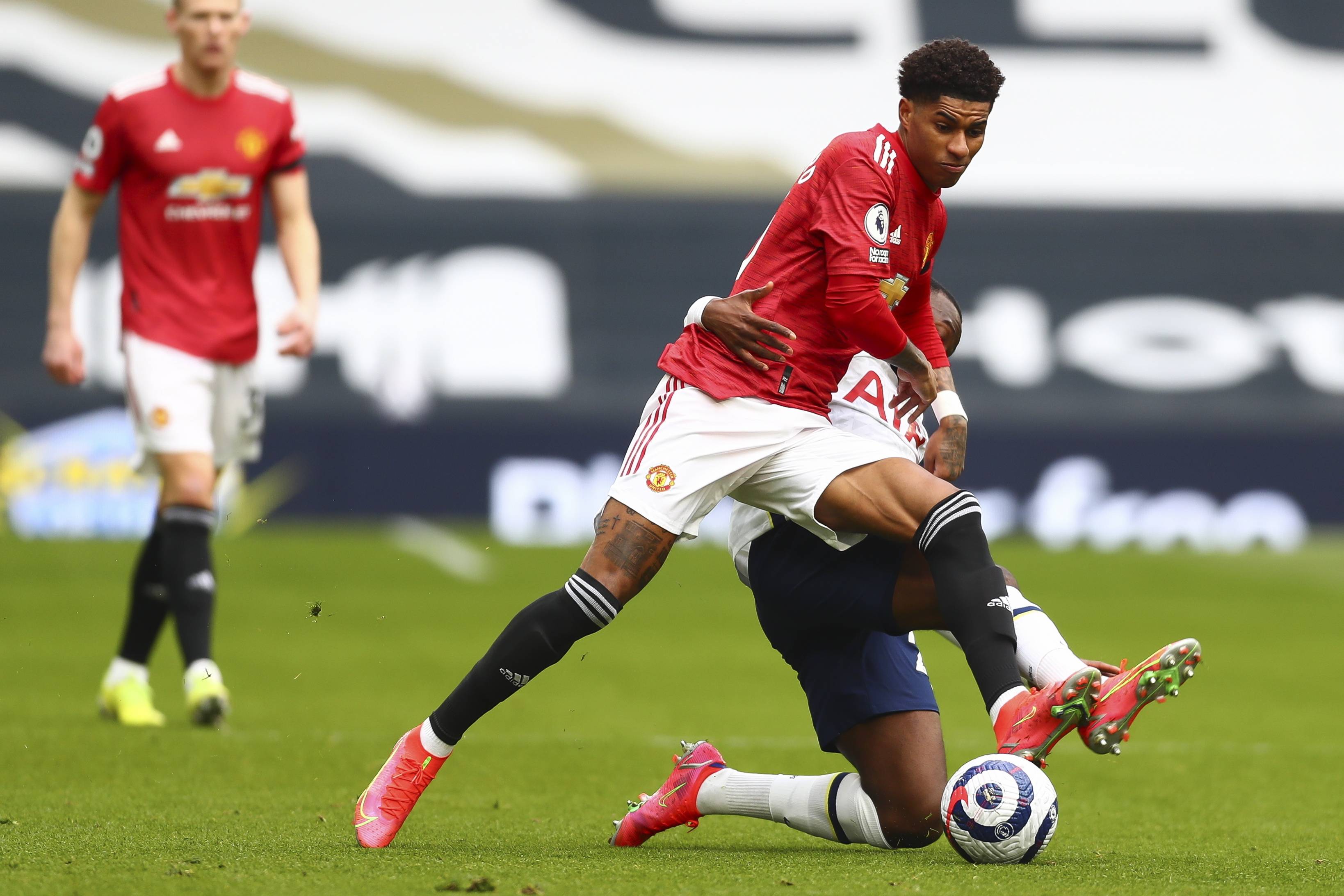 突然化身远 突然化身远